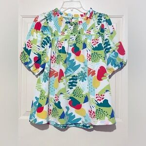 Umgee size small abstract blouse